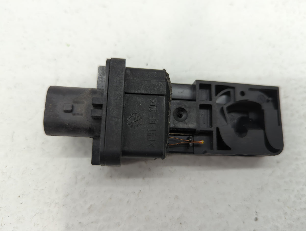 2013-2019 Jaguar Xf Mass Air Flow Meter Maf Sensor 617393 - Oemusedautoparts1.com