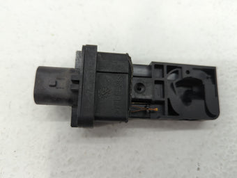 compare product 2013-2019 Jaguar Xf Mass Air Flow Meter Maf Sensor 617393