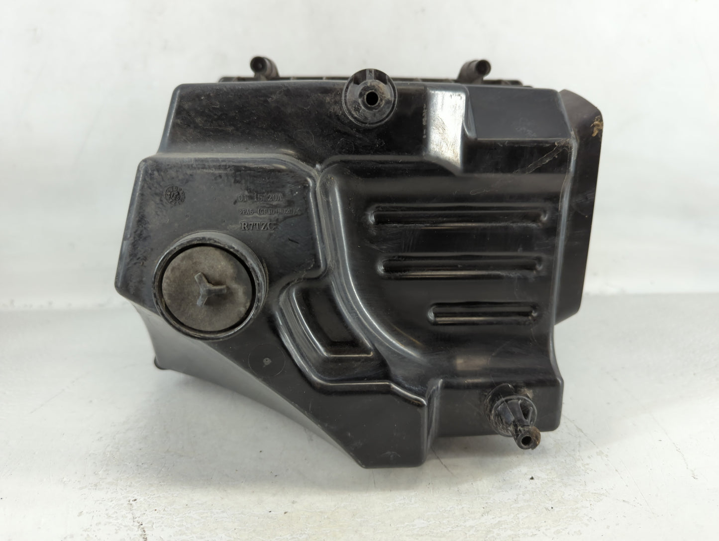 2016-2019 Jaguar Xf Air Cleaner Intake-duct Hose Tube - Oemusedautoparts1.com