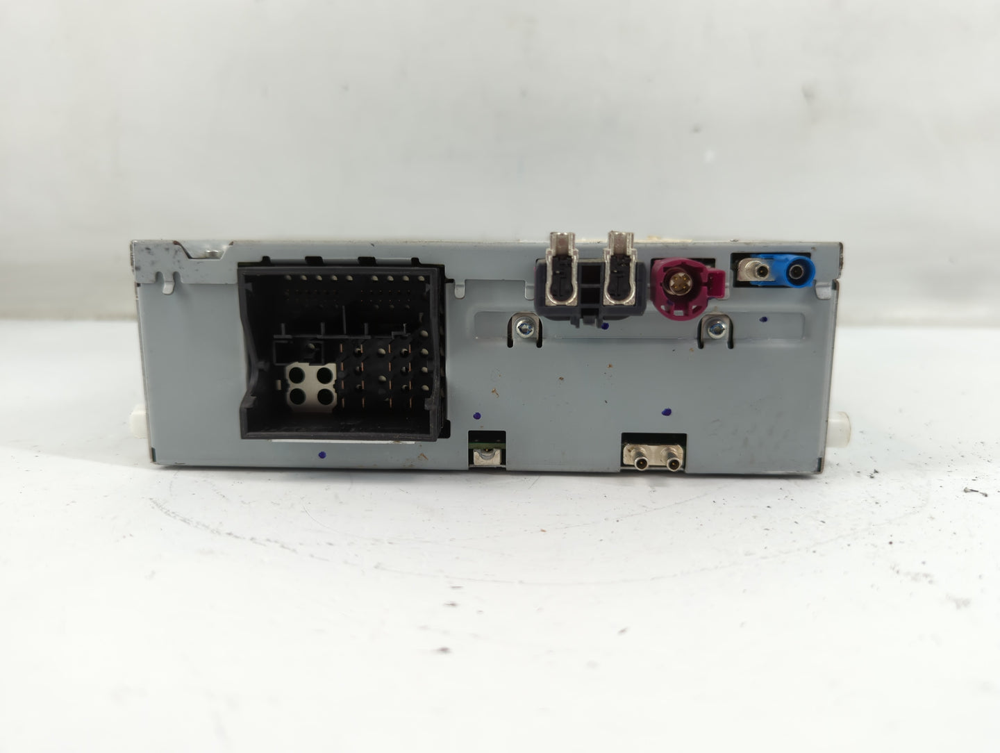 2016-2018 Jaguar Xf Radio AM FM Cd Player Receiver Replacement Fits Fits 2016 2017 2018 OEM Used Auto Parts - Oemusedautopar