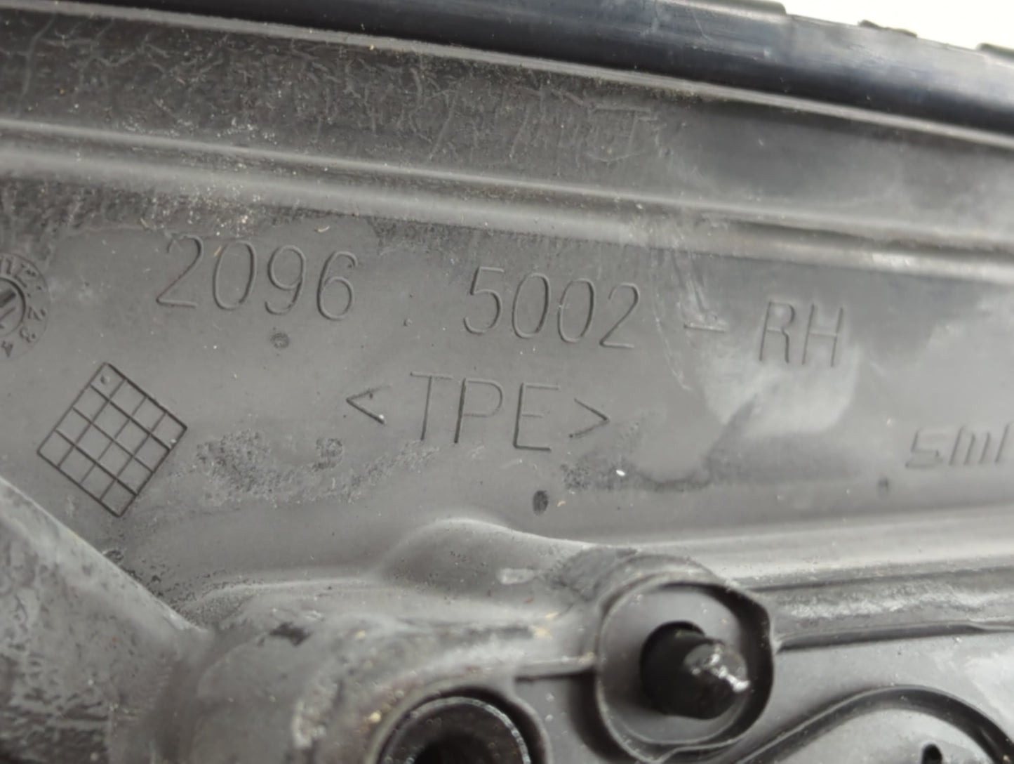 2016-2019 Jaguar Xj Side Mirror Replacement Passenger Right View Door Mirror P/N:2096 5002 Fits Fits 2016 2017 2018 2019 OEM