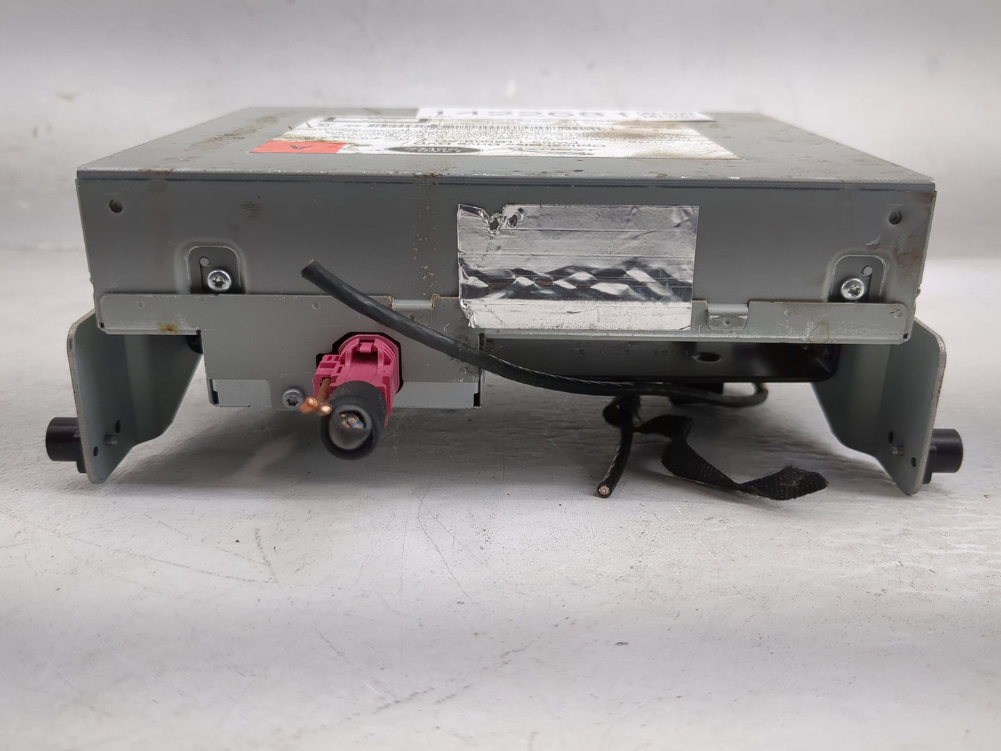 2016-2019 Jaguar Xj Radio AM FM Cd Player Receiver Replacement P/N:FW93-11B608-AD GH4B Fits Fits 2016 2017 2018 2019 2020 OE