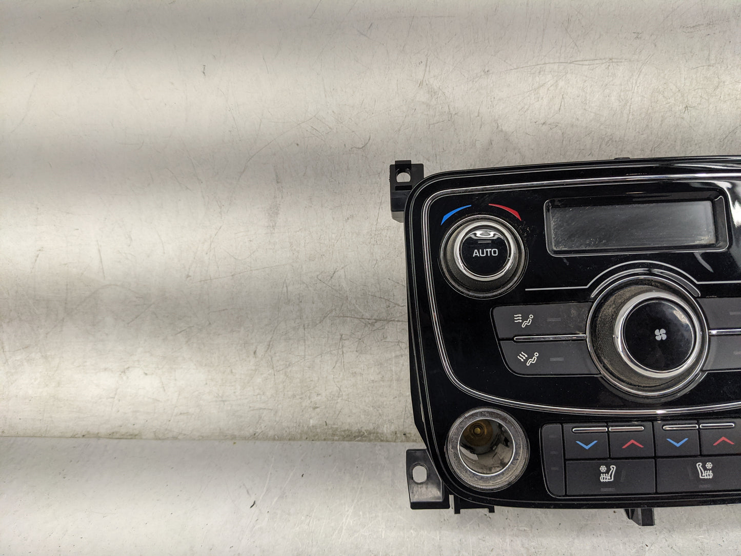 2016 Jaguar Xj Climate Control Module Temperature AC/Heater Replacement P/N:FW93-18C867-DE FW93 DE Fits OEM Used Auto Parts 