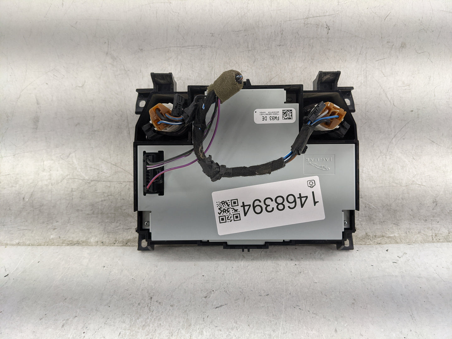 2016 Jaguar Xj Climate Control Module Temperature AC/Heater Replacement P/N:FW93-18C867-DE FW93 DE Fits OEM Used Auto Parts 