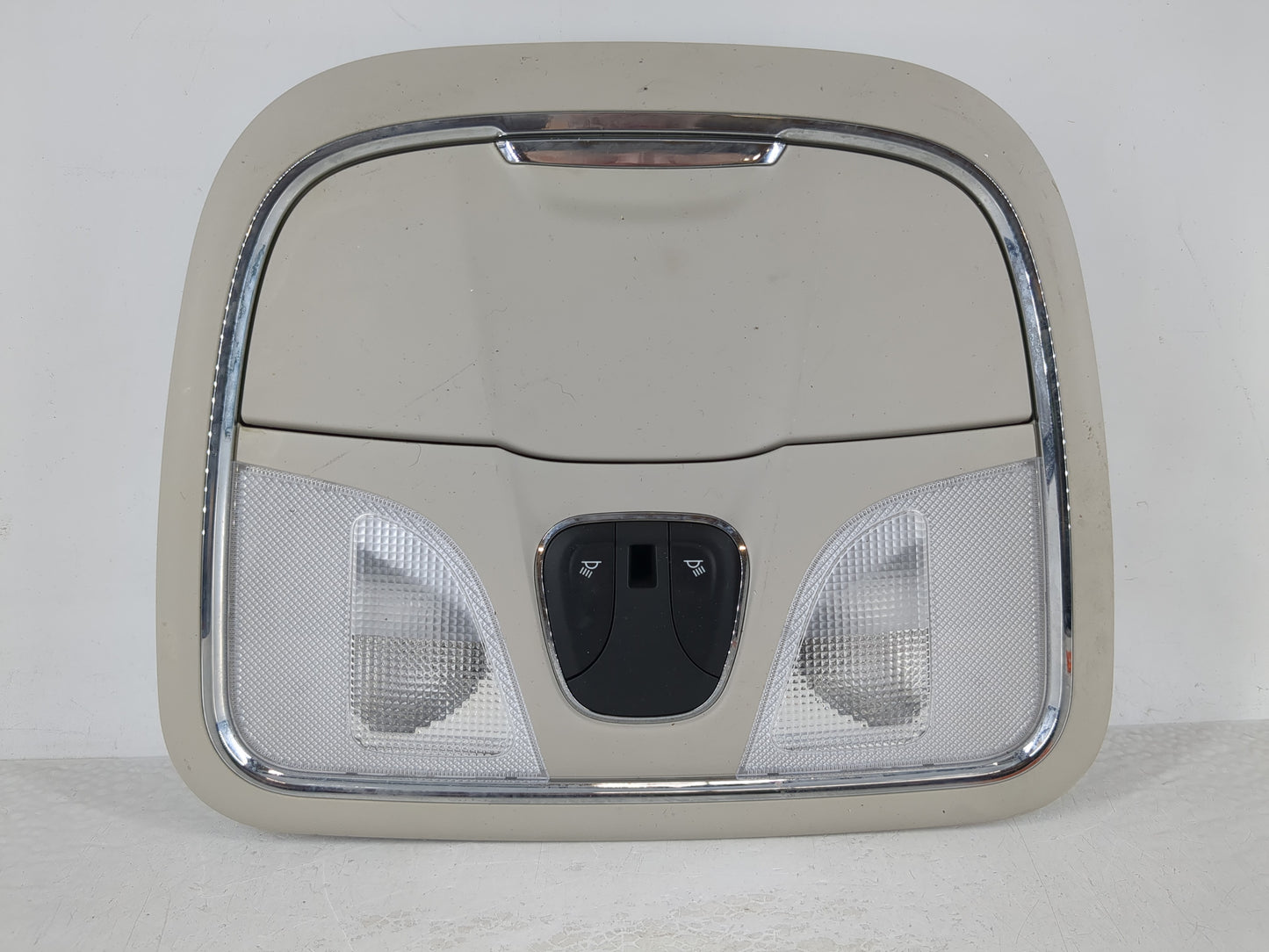 2014-2018 Jeep Cherokee Overhead Roof Console Interior Dome Light - Oemusedautoparts1.com