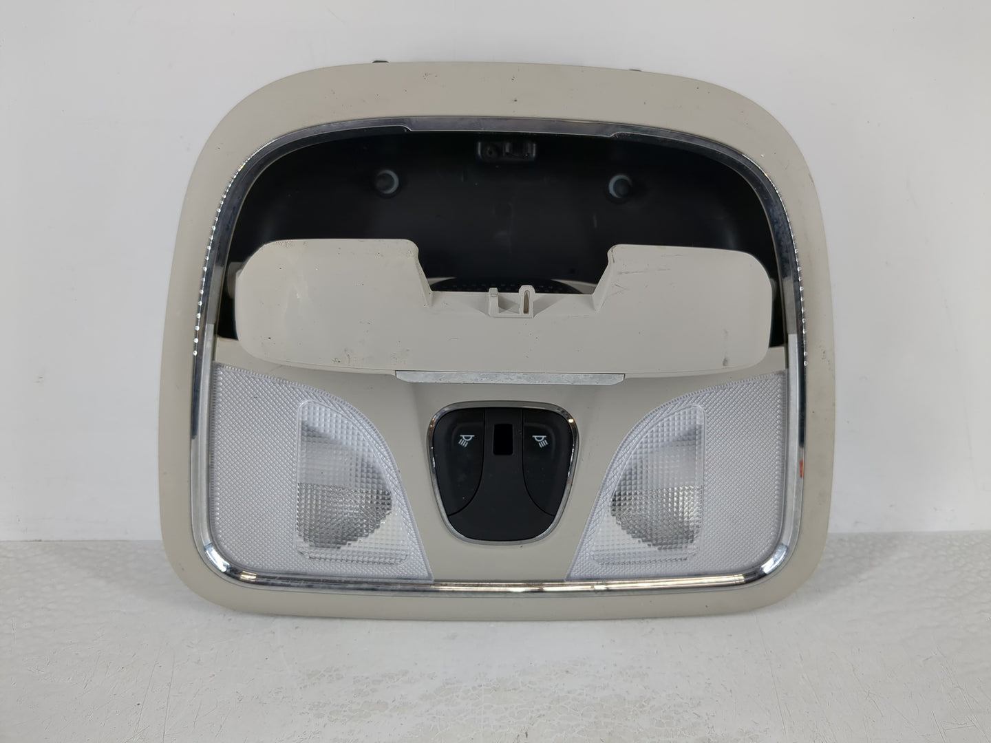 2014-2018 Jeep Cherokee Overhead Roof Console Interior Dome Light - Oemusedautoparts1.com