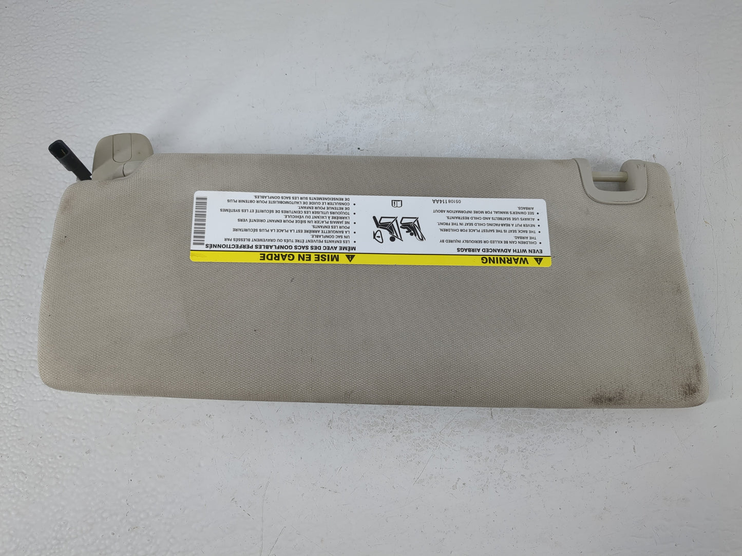 2014-2018 Jeep Cherokee Sun Visor Shade Replacement Passenger Right Mirror Fits Fits 2014 2015 2016 2017 2018 OEM Used Auto 