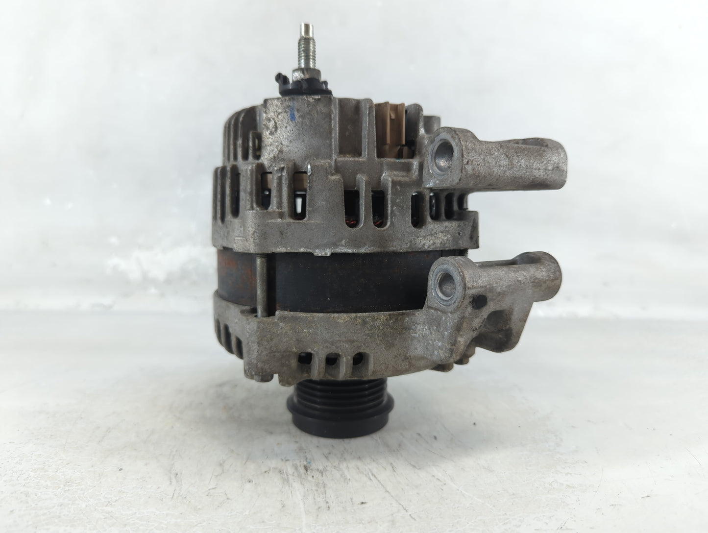 2014-2018 Jeep Cherokee Alternator Replacement Generator Charging Assembly Engine OEM P/N:56029624AQB Fits OEM Used Auto Par