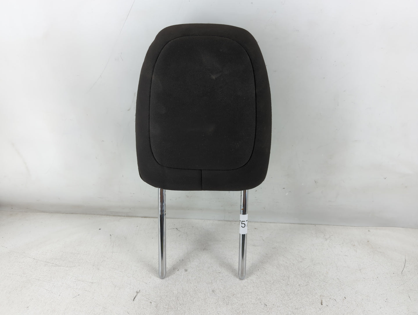 2016 Jeep Cherokee Headrest Head Rest Front Driver Passenger Seat Fits OEM Used Auto Parts - Oemusedautoparts1.com