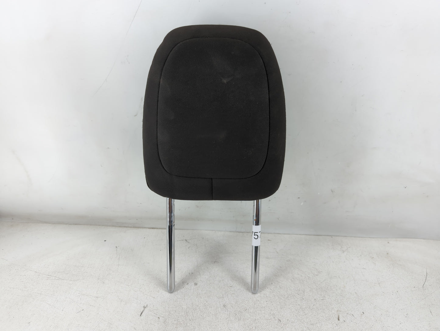 2016 Jeep Cherokee Headrest Head Rest Front Driver Passenger Seat Fits OEM Used Auto Parts - Oemusedautoparts1.com