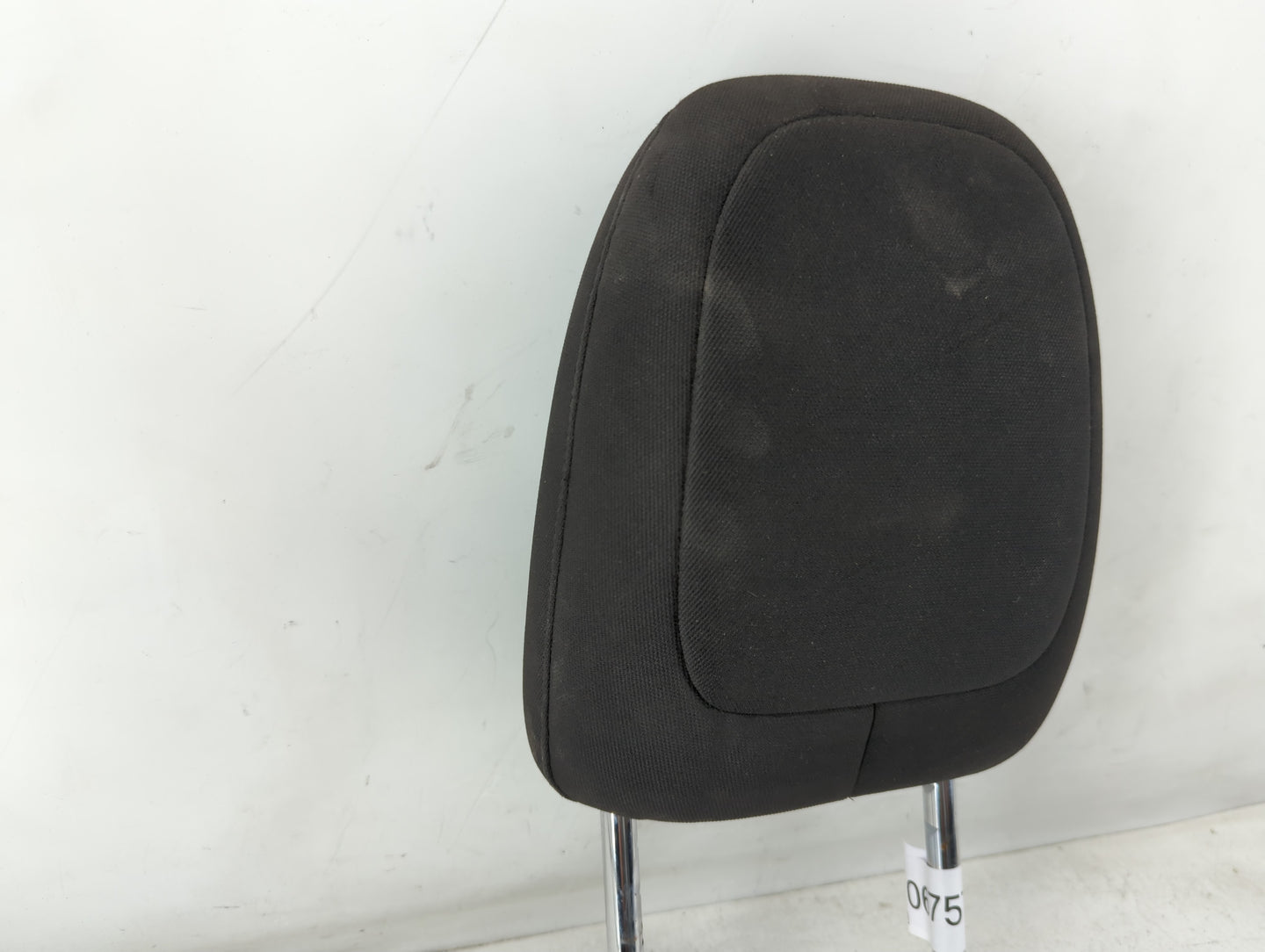 2016 Jeep Cherokee Headrest Head Rest Front Driver Passenger Seat Fits OEM Used Auto Parts - Oemusedautoparts1.com