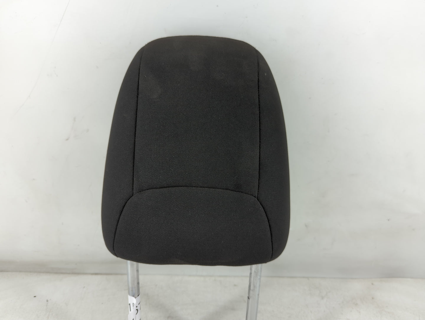 2016 Jeep Cherokee Headrest Head Rest Front Driver Passenger Seat Fits OEM Used Auto Parts - Oemusedautoparts1.com