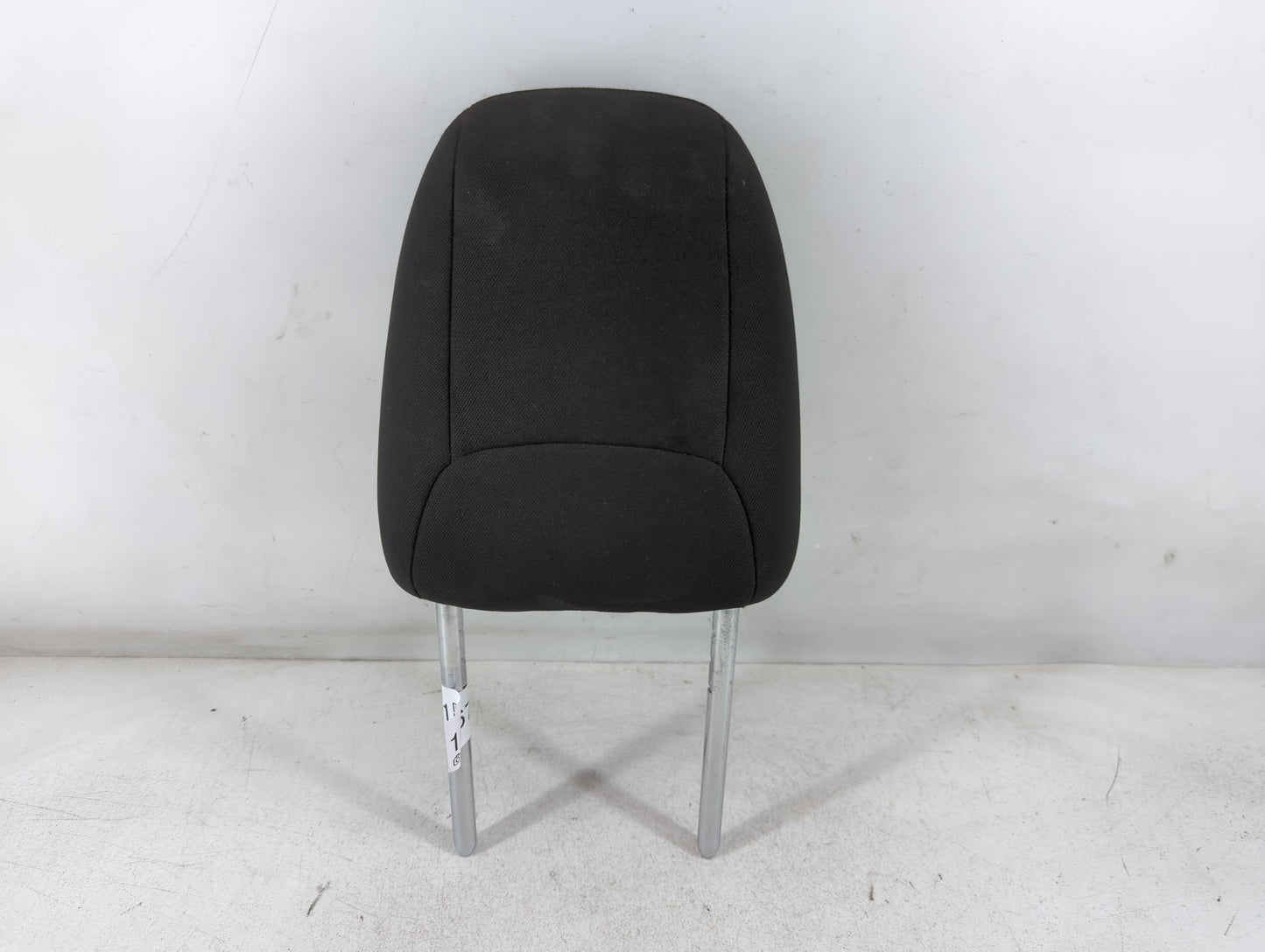 2016 Jeep Cherokee Headrest Head Rest Front Driver Passenger Seat Fits OEM Used Auto Parts - Oemusedautoparts1.com