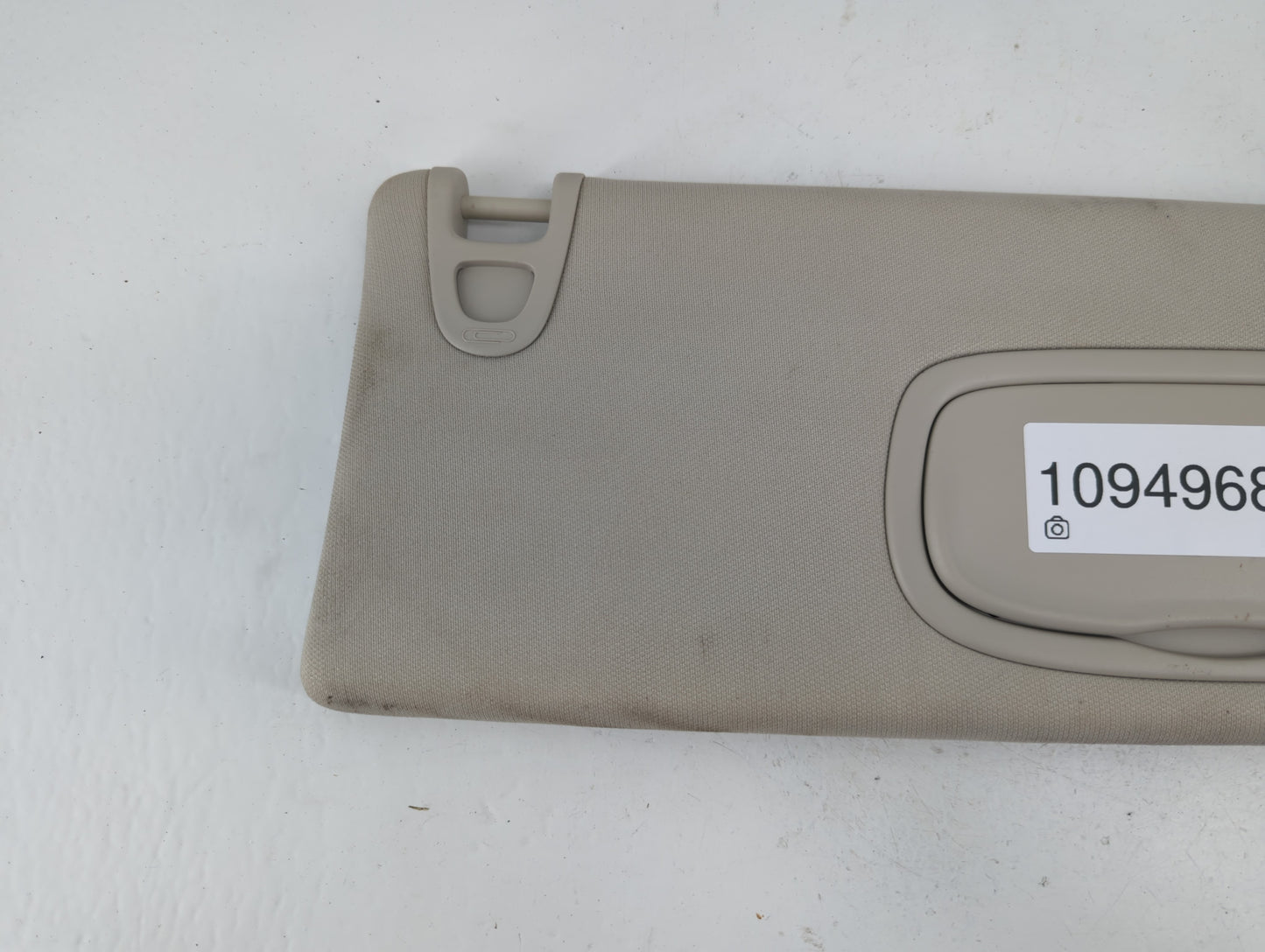 2014-2018 Jeep Cherokee Sun Visor Shade Replacement Passenger Right Mirror Fits Fits 2014 2015 2016 2017 2018 OEM Used Auto 