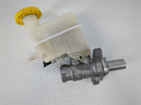2014-2018 Jeep Cherokee Brake Master Cylinder 1107567 - Oemusedautoparts1.com