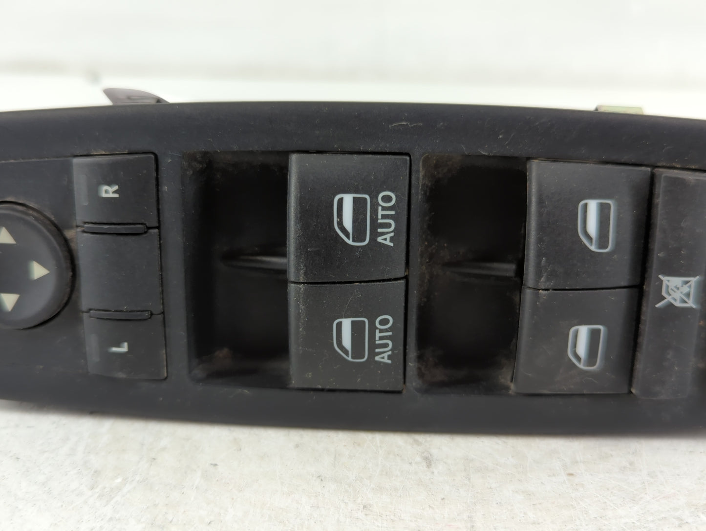 2015-2022 Jeep Cherokee Master Power Window Switch Replacement Driver Side Left P/N:68271206AB Fits OEM Used Auto Parts - Oe