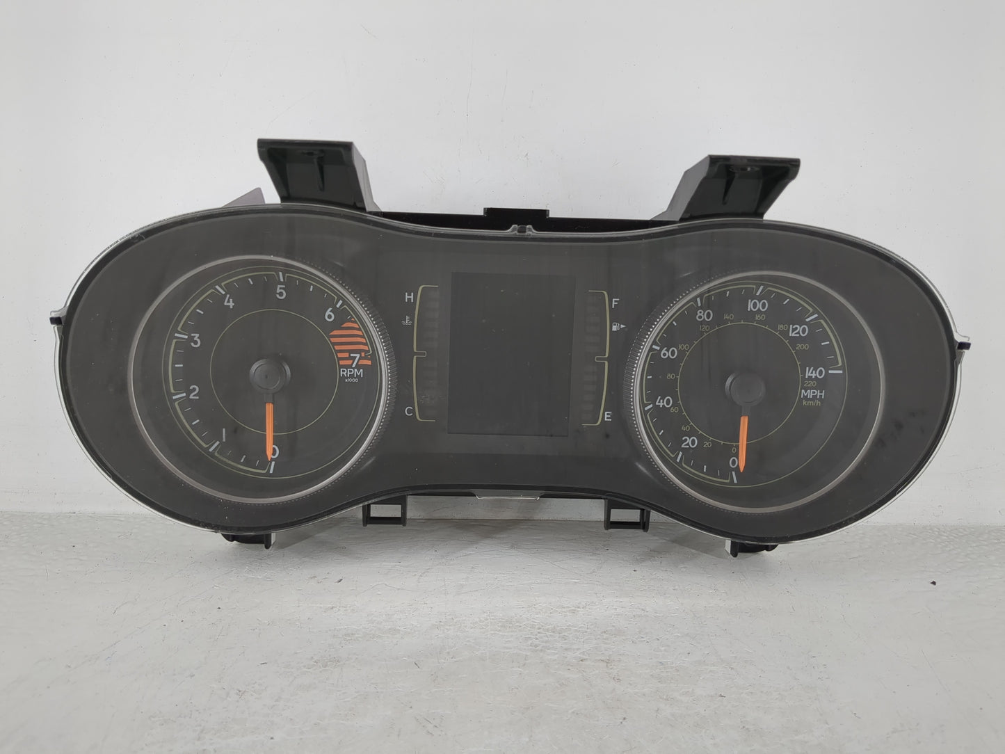 2016 Jeep Cherokee Instrument Cluster Speedometer Gauges P/N:P68274069AC Fits OEM Used Auto Parts - Oemusedautoparts1.com
