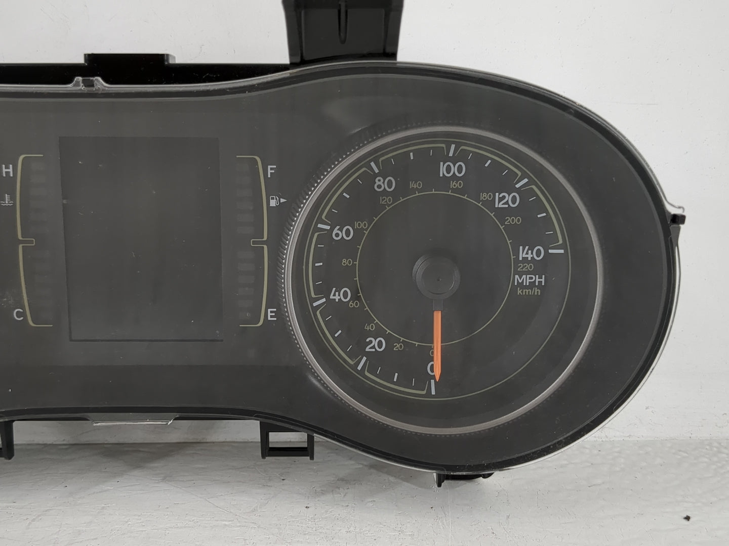 2016 Jeep Cherokee Instrument Cluster Speedometer Gauges P/N:P68274069AC Fits OEM Used Auto Parts - Oemusedautoparts1.com