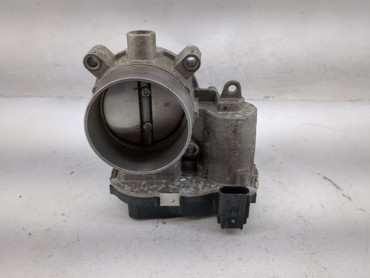 2014-2019 Jeep Cherokee Throttle Body P/N:04891970AB Fits Fits 2014 2015 2016 2017 2018 2019 2020 2021 2022 OEM Used Auto Pa