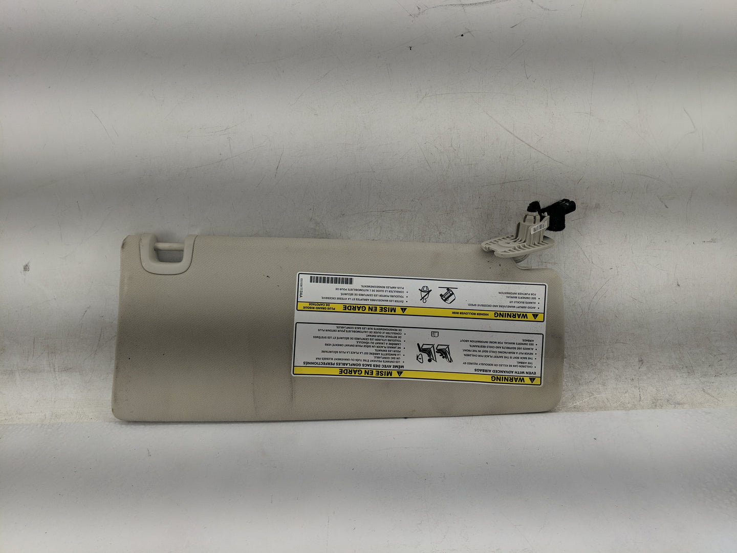 2014-2018 Jeep Cherokee Sun Visor Shade Replacement Driver Left Mirror Fits Fits 2014 2015 2016 2017 2018 OEM Used Auto Part