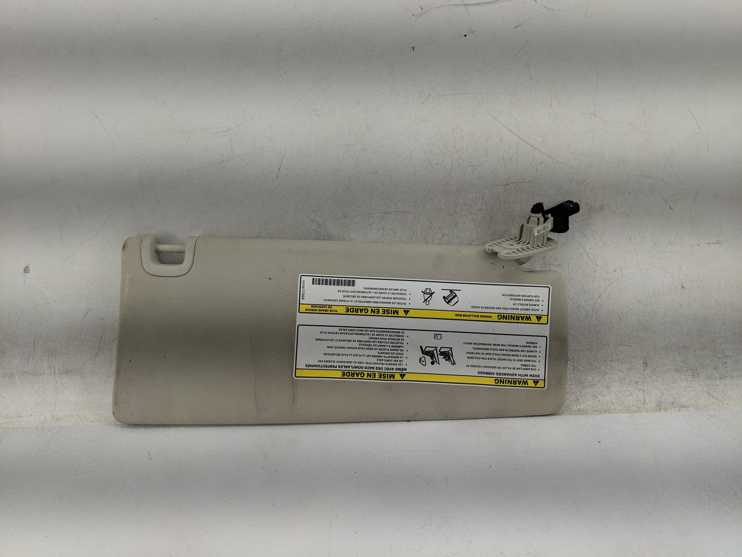 2014-2018 Jeep Cherokee Sun Visor Shade Replacement Driver Left Mirror Fits Fits 2014 2015 2016 2017 2018 OEM Used Auto Part