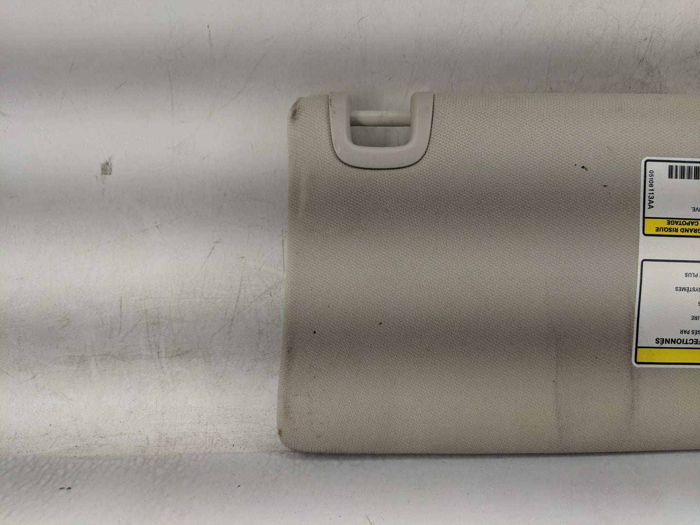 2014-2018 Jeep Cherokee Sun Visor Shade Replacement Driver Left Mirror Fits Fits 2014 2015 2016 2017 2018 OEM Used Auto Part