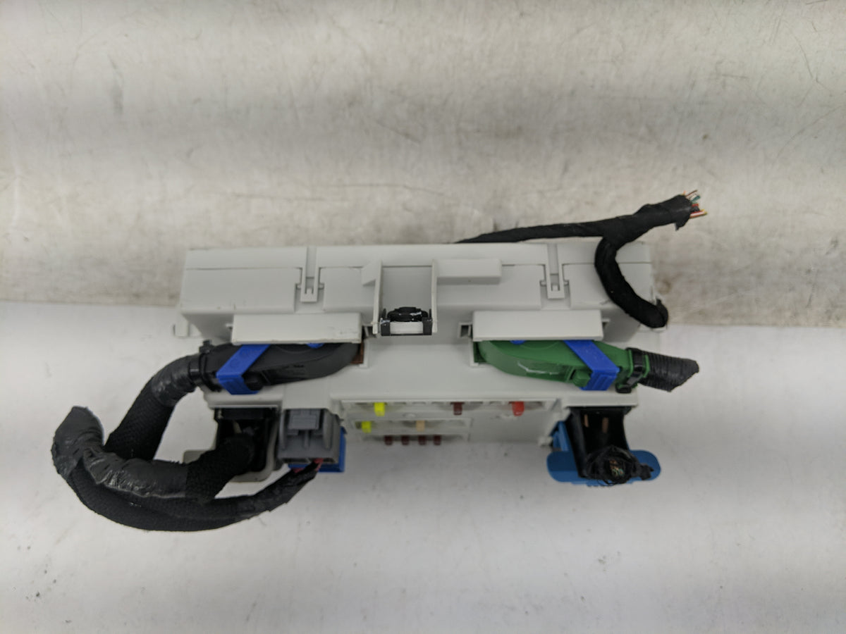 2016-2016 Jeep Cherokee Body Control Module Bcm Inner Cabin Fuse Box - Oemusedautoparts1.com