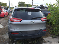 2014-2018 Jeep Cherokee Trunk/decklid/hatch/tailgate Oem 1138724 - Oemusedautoparts1.com