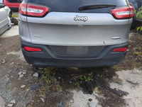 2014-2018 Jeep Cherokee Rear Bumper Assembly Oem 1138738 - Oemusedautoparts1.com
