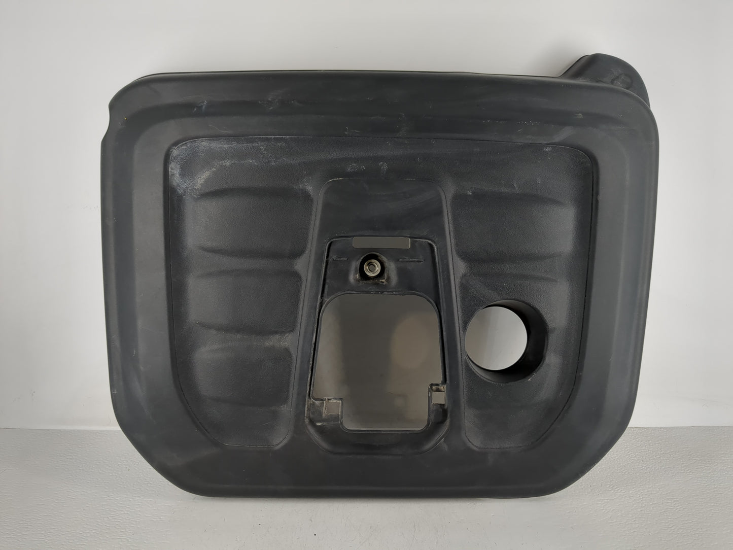 2016 Jeep Cherokee Engine Cover - Oemusedautoparts1.com