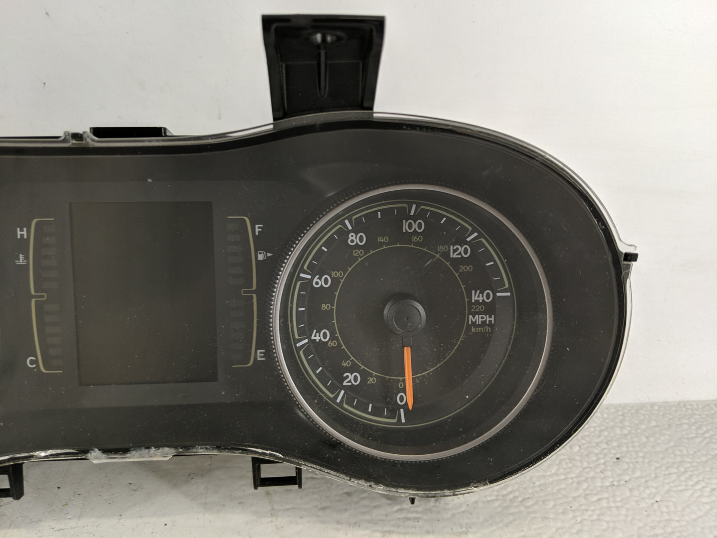 2016 Jeep Cherokee Instrument Cluster Speedometer Gauges P/N:P6827409AB Fits OEM Used Auto Parts - Oemusedautoparts1.com
