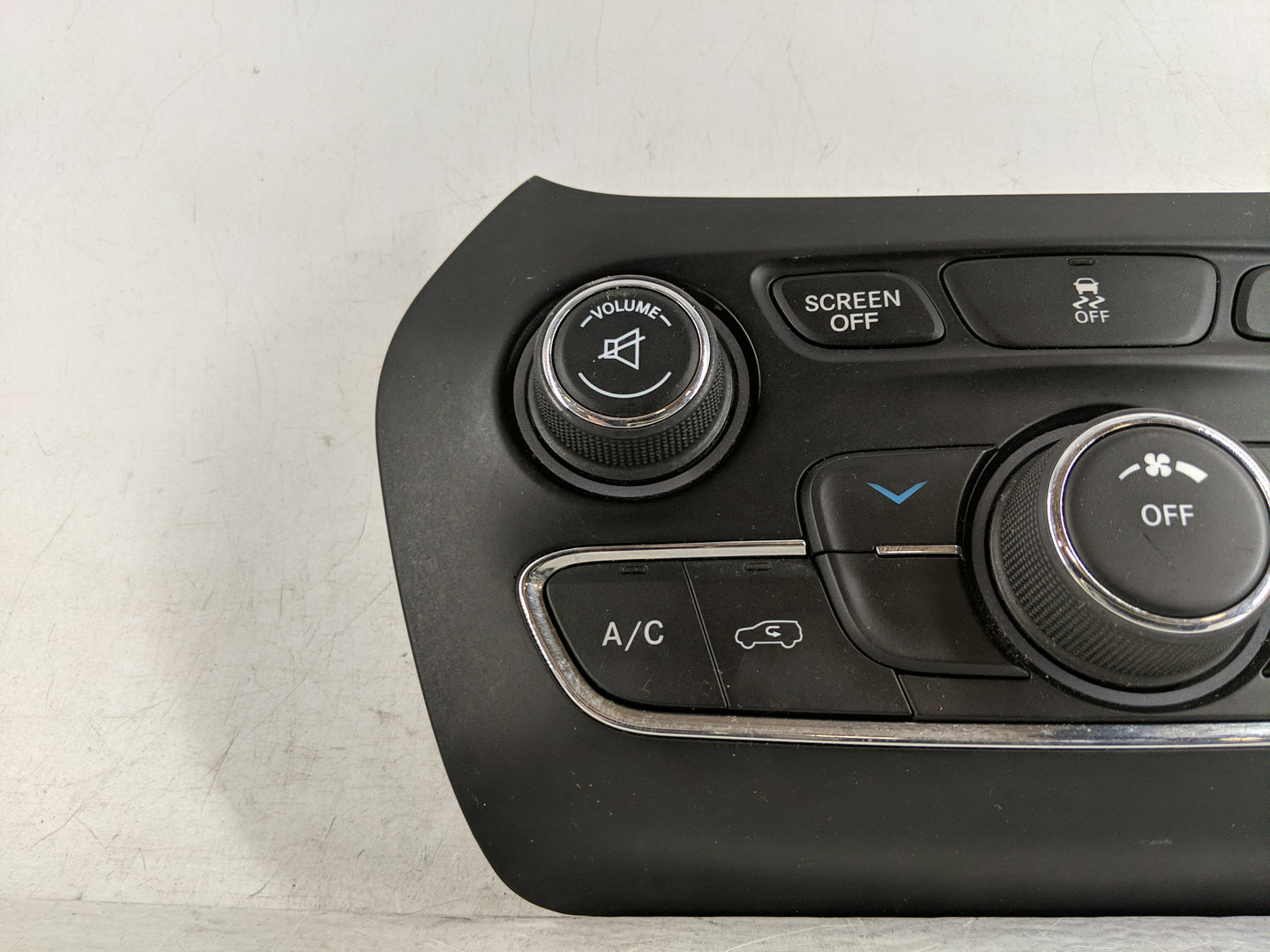 2015-2018 Jeep Cherokee Climate Control Module Temperature AC/Heater Replacement P/N:68293521AC Fits Fits 2015 2016 2017 201