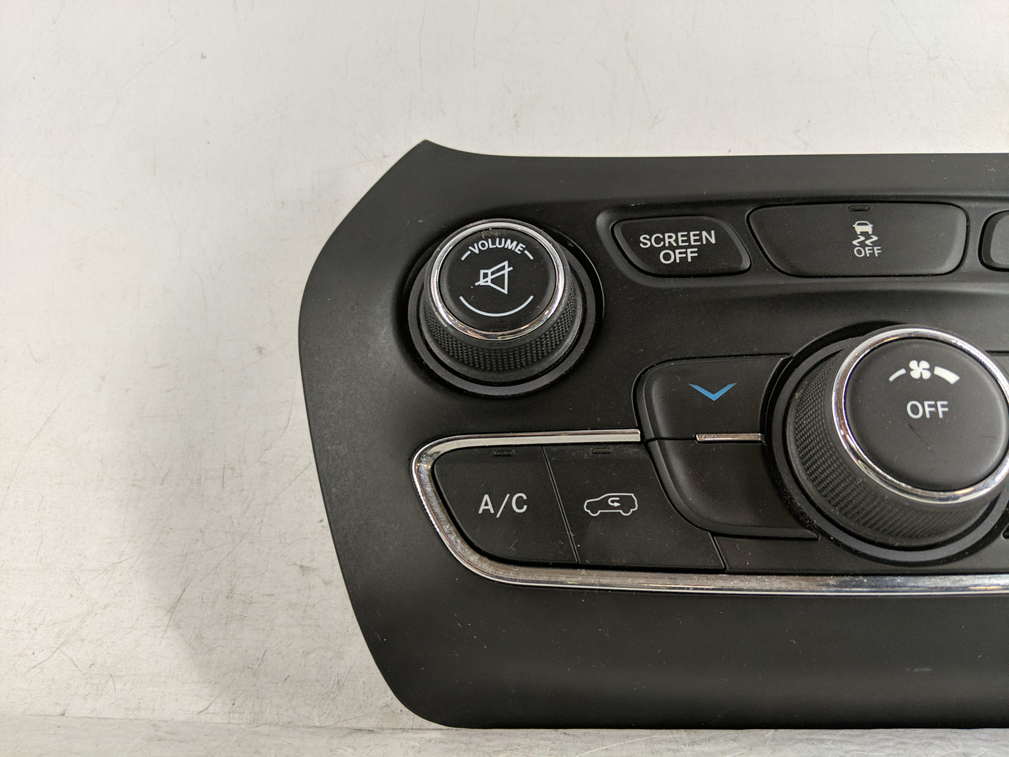 2015-2018 Jeep Cherokee Climate Control Module Temperature AC/Heater Replacement P/N:68293521AC Fits Fits 2015 2016 2017 201