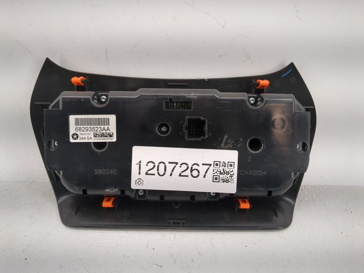 2015-2018 Jeep Cherokee Climate Control Module Temperature AC/Heater Replacement P/N:68293523AA Fits Fits 2015 2016 2017 201