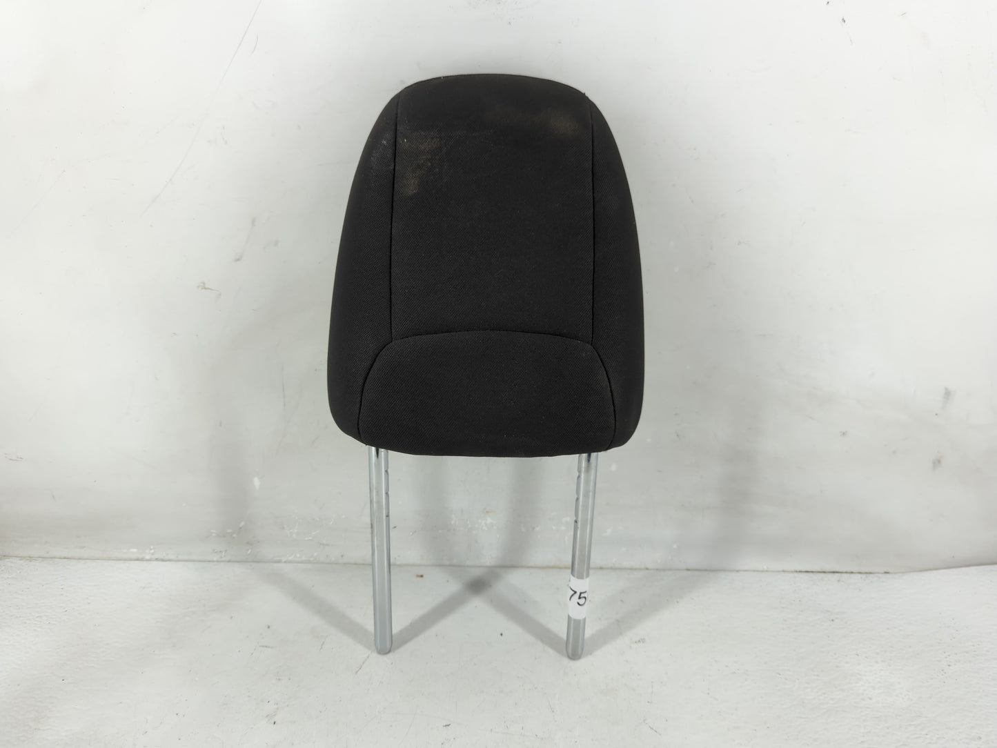 2016 Jeep Cherokee Headrest Head Rest Front Driver Passenger Seat Fits OEM Used Auto Parts - Oemusedautoparts1.com
