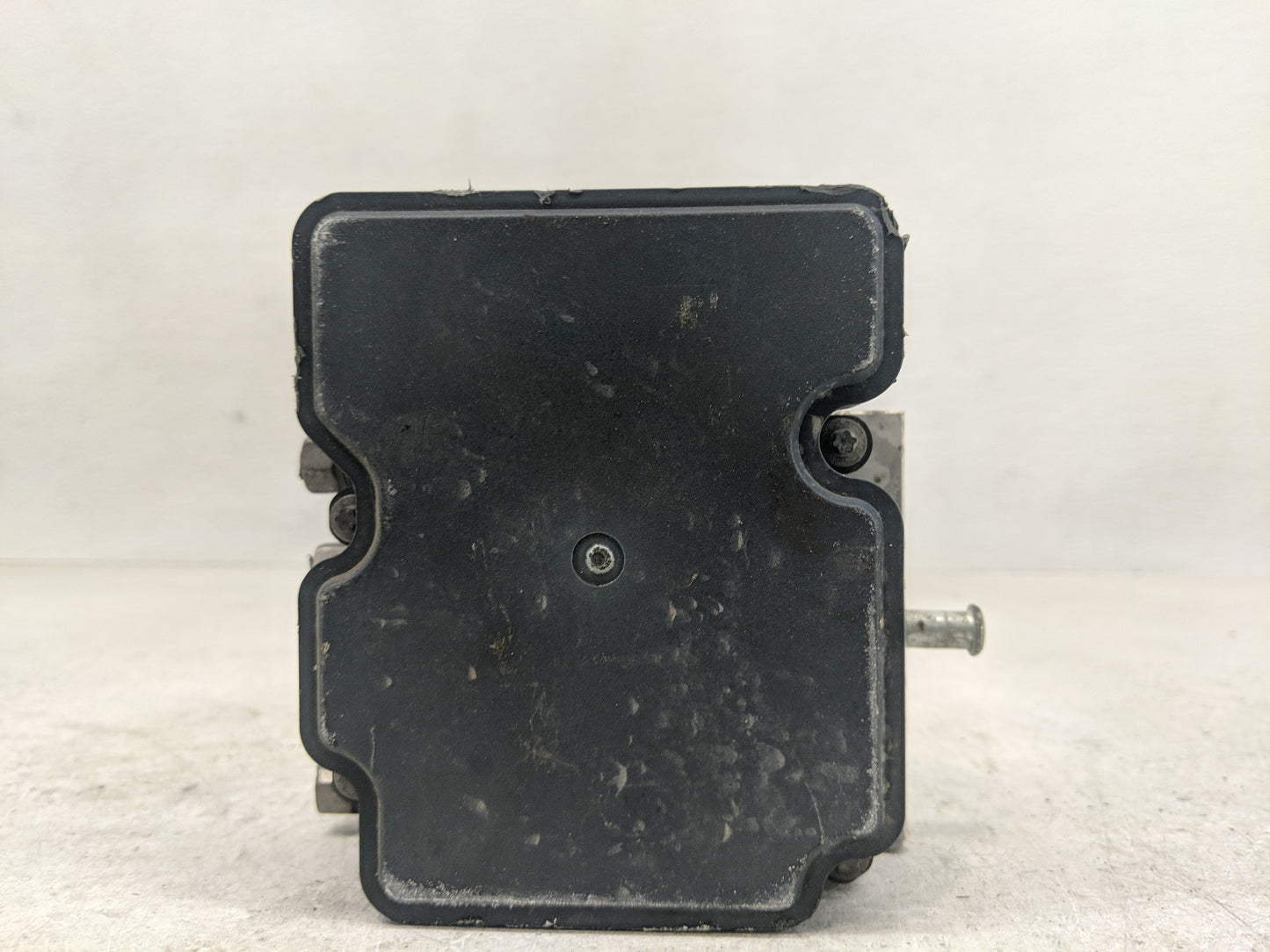 2016 Jeep Cherokee ABS Pump Control Module Replacement P/N:P68268292AC Fits OEM Used Auto Parts - Oemusedautoparts1.com