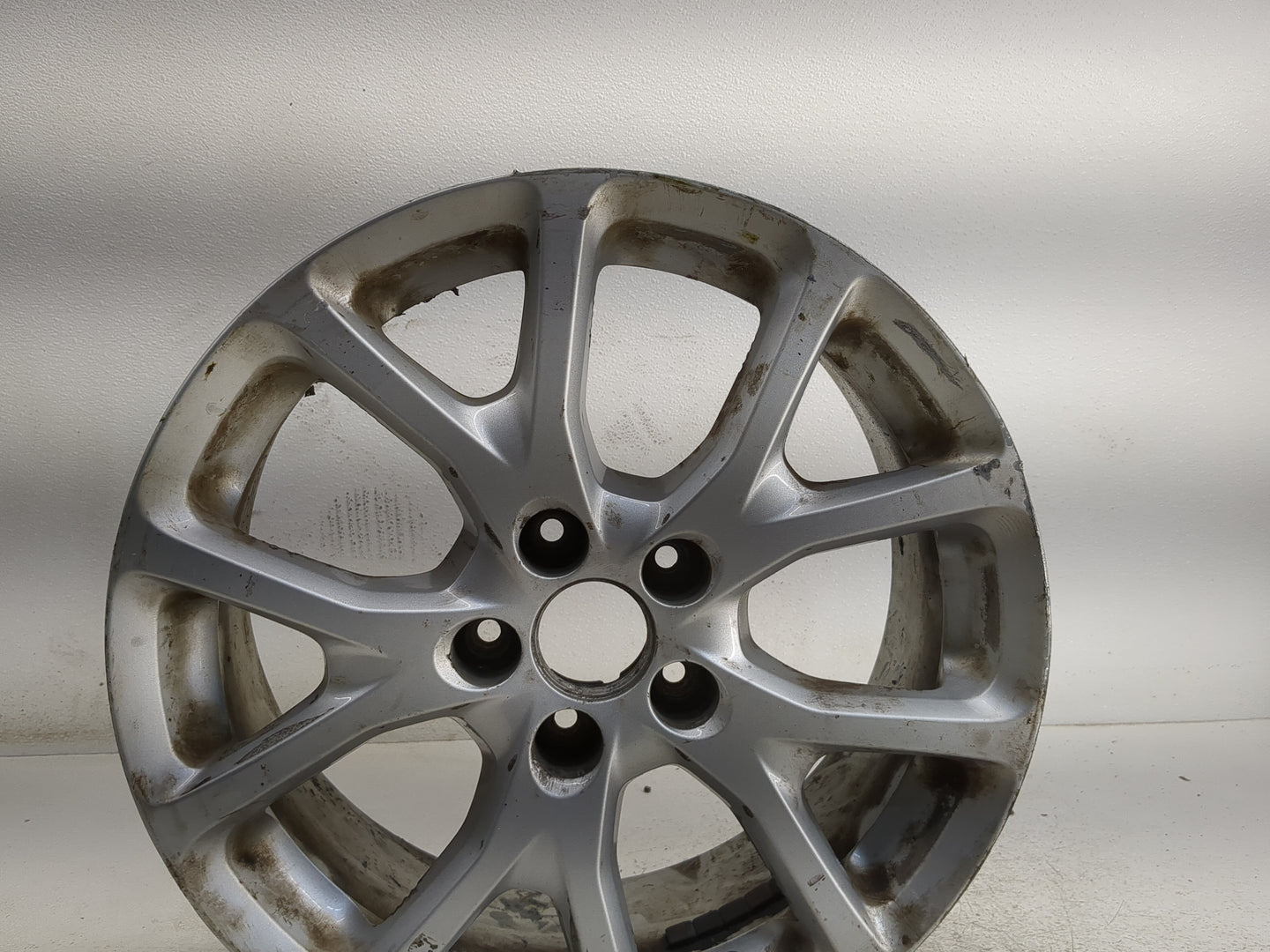 2014-2018 Jeep Cherokee Oem Wheel Rim 1308123 - Oemusedautoparts1.com