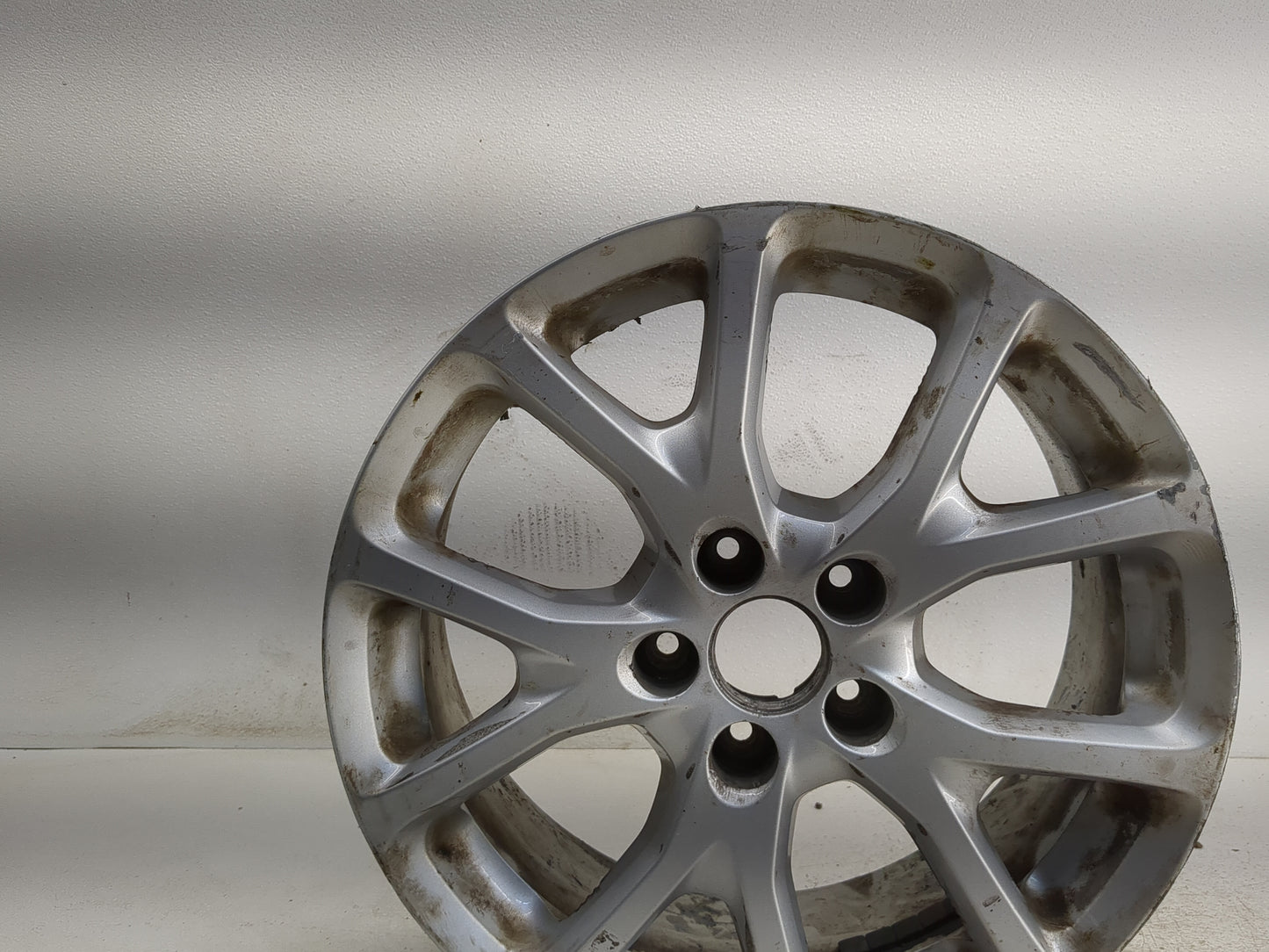 2014-2018 Jeep Cherokee Oem Wheel Rim 1308123 - Oemusedautoparts1.com