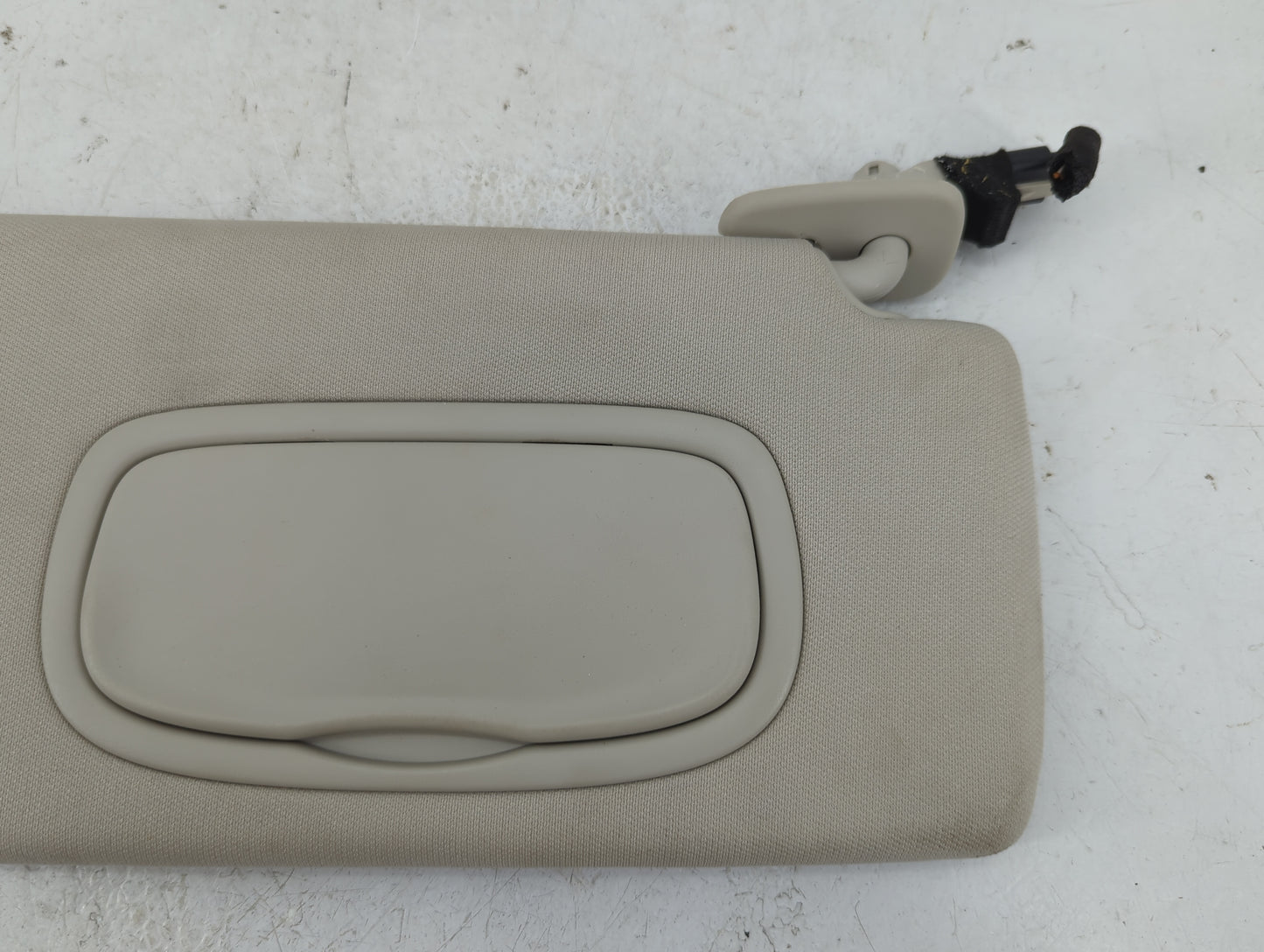 2014-2018 Jeep Cherokee Sun Visor Shade Replacement Passenger Right Mirror Fits Fits 2014 2015 2016 2017 2018 OEM Used Auto 