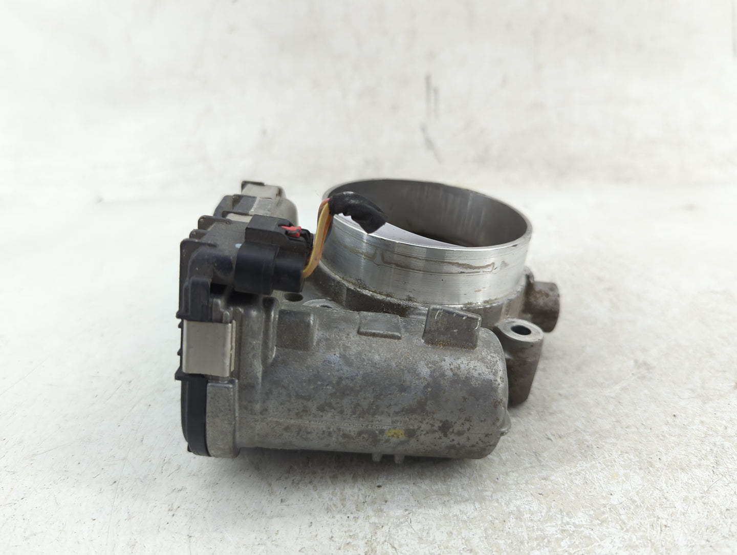 2014-2022 Jeep Cherokee Throttle Body P/N:05184349AC 0280750570 Fits OEM Used Auto Parts - Oemusedautoparts1.com