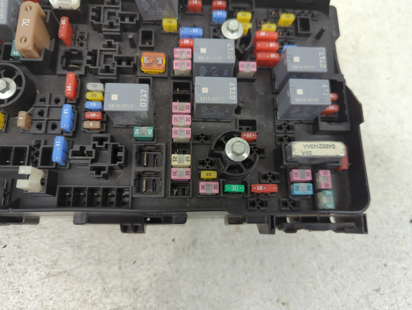 2016 Jeep Cherokee Fusebox Fuse Box Panel Relay Module P/N:6356-5110 Fits OEM Used Auto Parts - Oemusedautoparts1.com