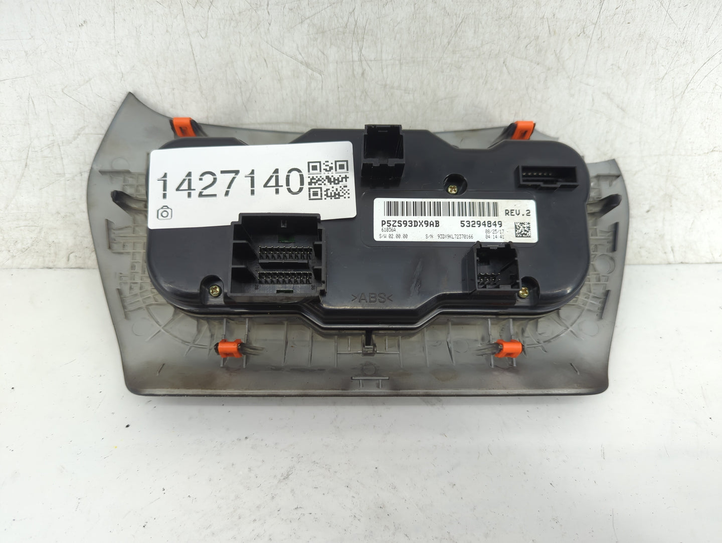 2015-2018 Jeep Cherokee Climate Control Module Temperature AC/Heater Replacement P/N:P5ZS93DX9AB 53294849 Fits OEM Used Auto