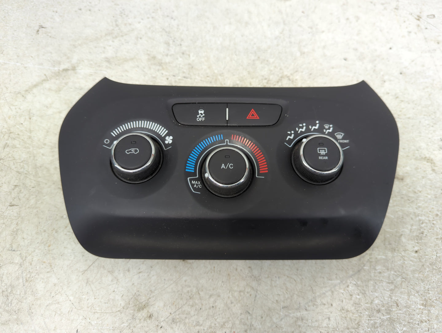 2015-2018 Jeep Cherokee Climate Control Module Temperature AC/Heater Replacement P/N:53294849 P5ZS93DX9AA Fits OEM Used Auto