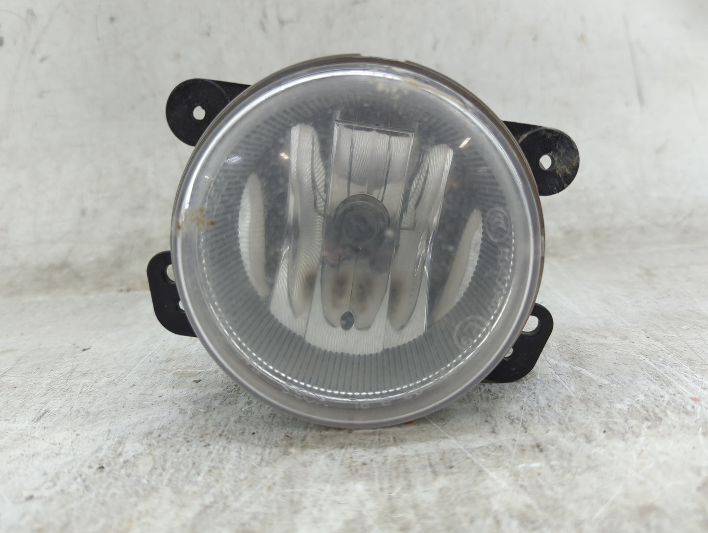 2014-2018 Jeep Cherokee Passenger Right Oem Fog Light Lamp - Oemusedautoparts1.com