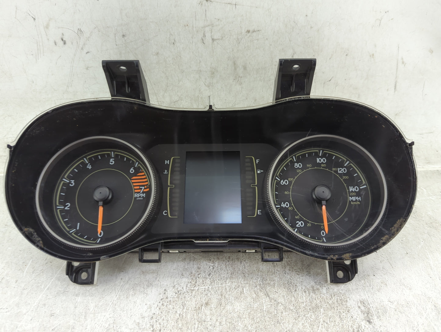 2016 Jeep Cherokee Instrument Cluster Speedometer Gauges P/N:P68274069AC A2C80949600 Fits OEM Used Auto Parts - Oemusedautop