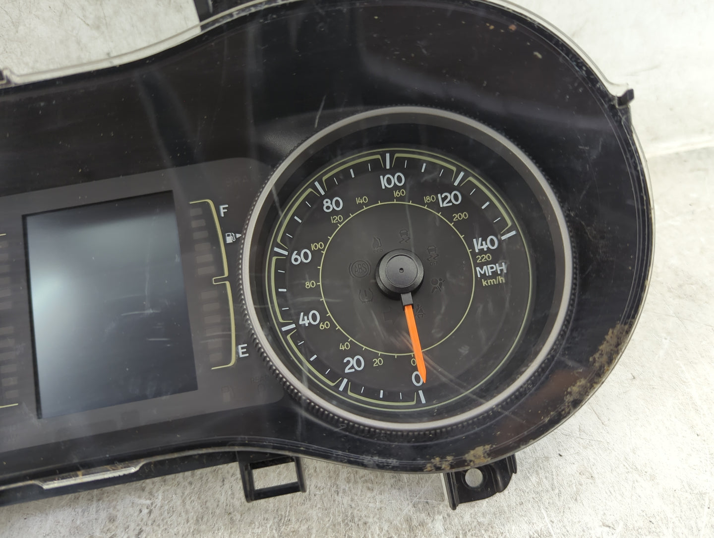 2016 Jeep Cherokee Instrument Cluster Speedometer Gauges P/N:P68274069AC A2C80949600 Fits OEM Used Auto Parts - Oemusedautop