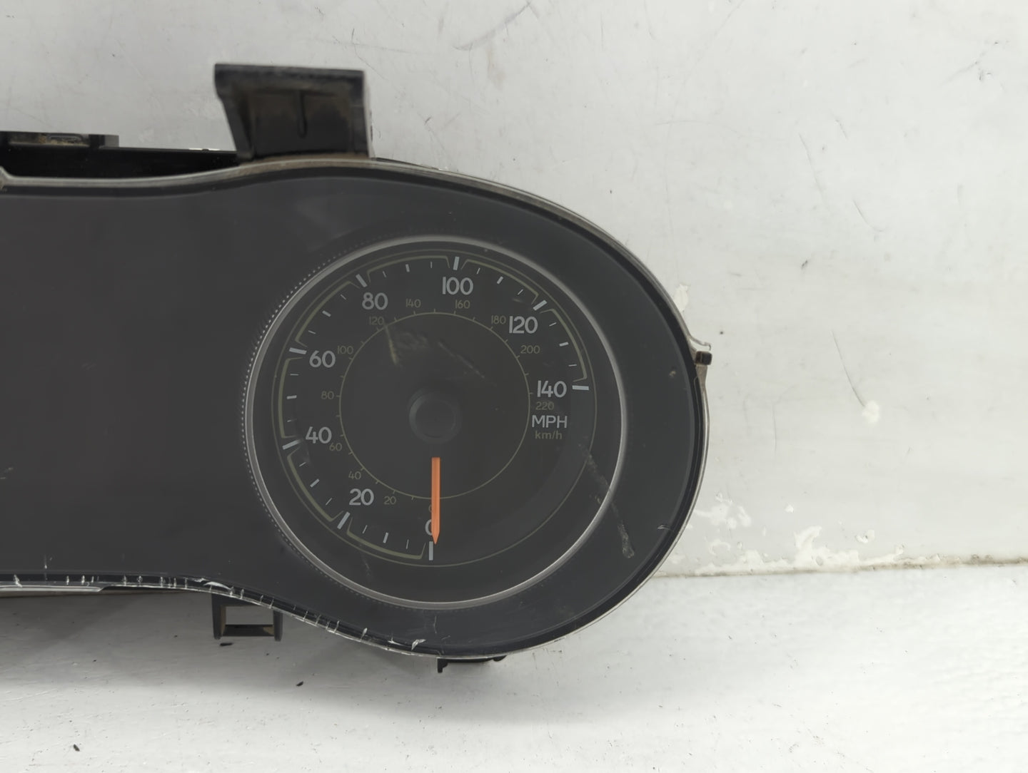 2016 Jeep Cherokee Instrument Cluster Speedometer Gauges P/N:P68274070AC Fits OEM Used Auto Parts - Oemusedautoparts1.com
