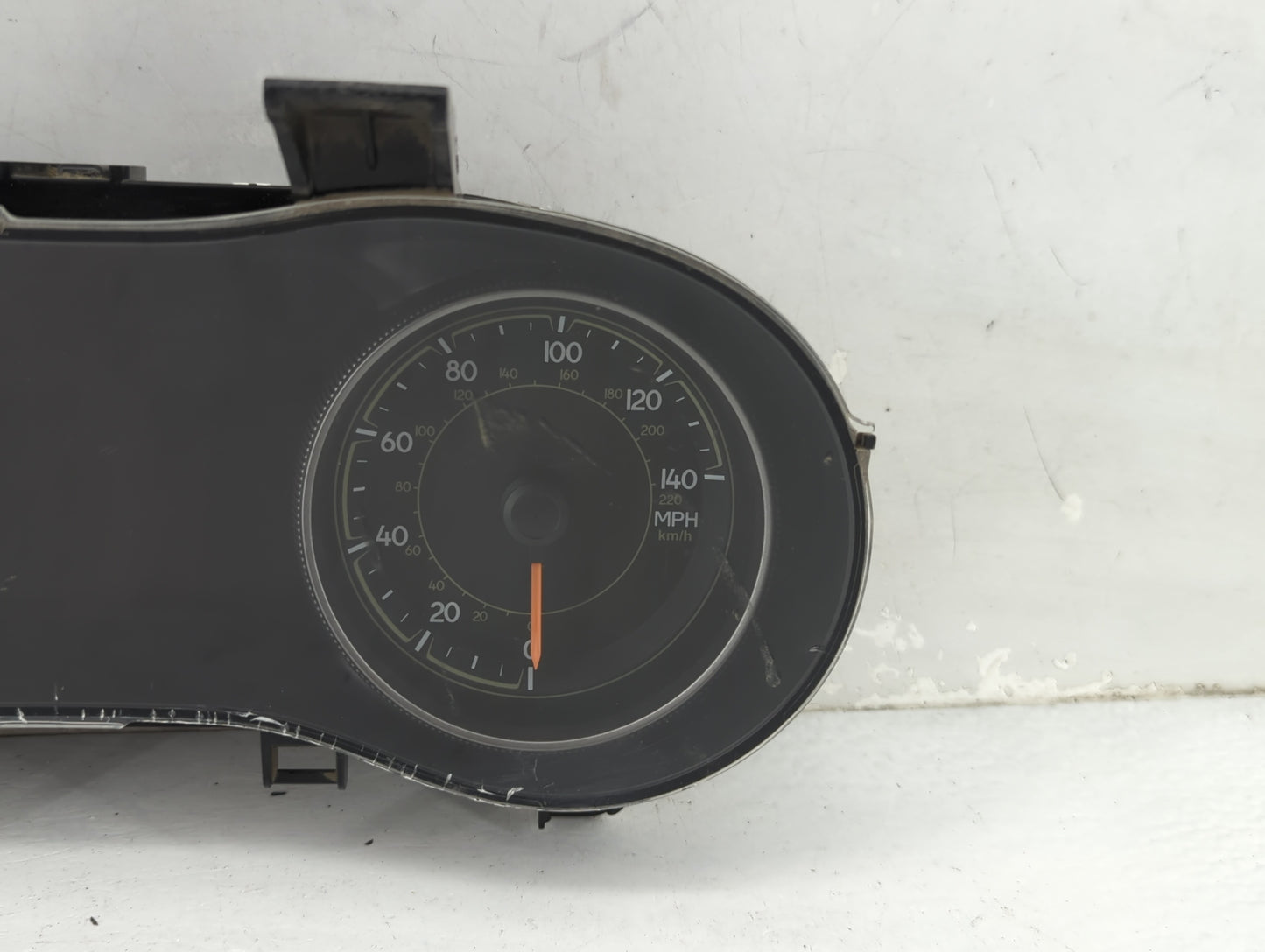 2016 Jeep Cherokee Instrument Cluster Speedometer Gauges P/N:P68274070AC Fits OEM Used Auto Parts - Oemusedautoparts1.com