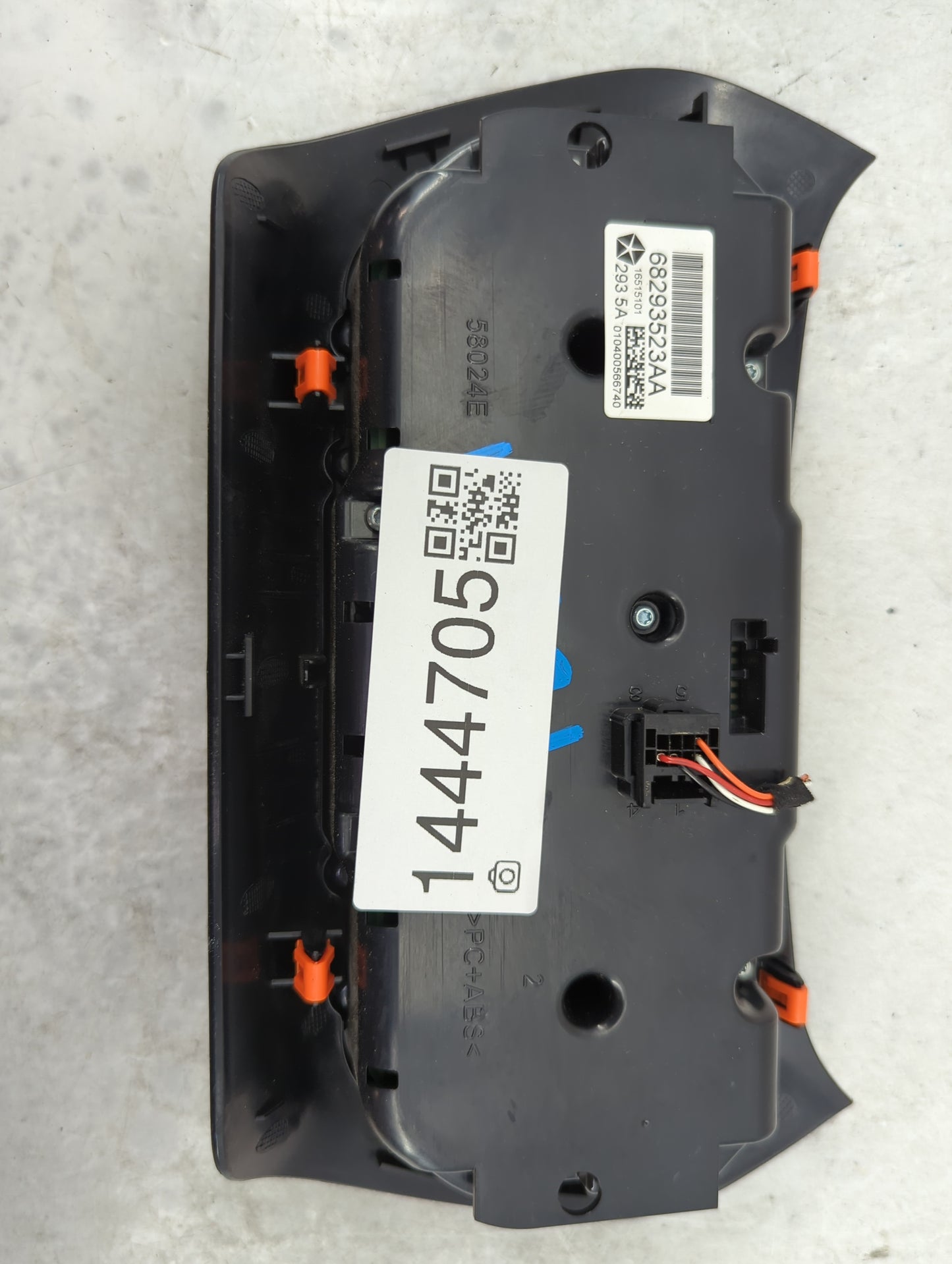 2015-2018 Jeep Cherokee Climate Control Module Temperature AC/Heater Replacement P/N:68293523AA Fits Fits 2015 2016 2017 201