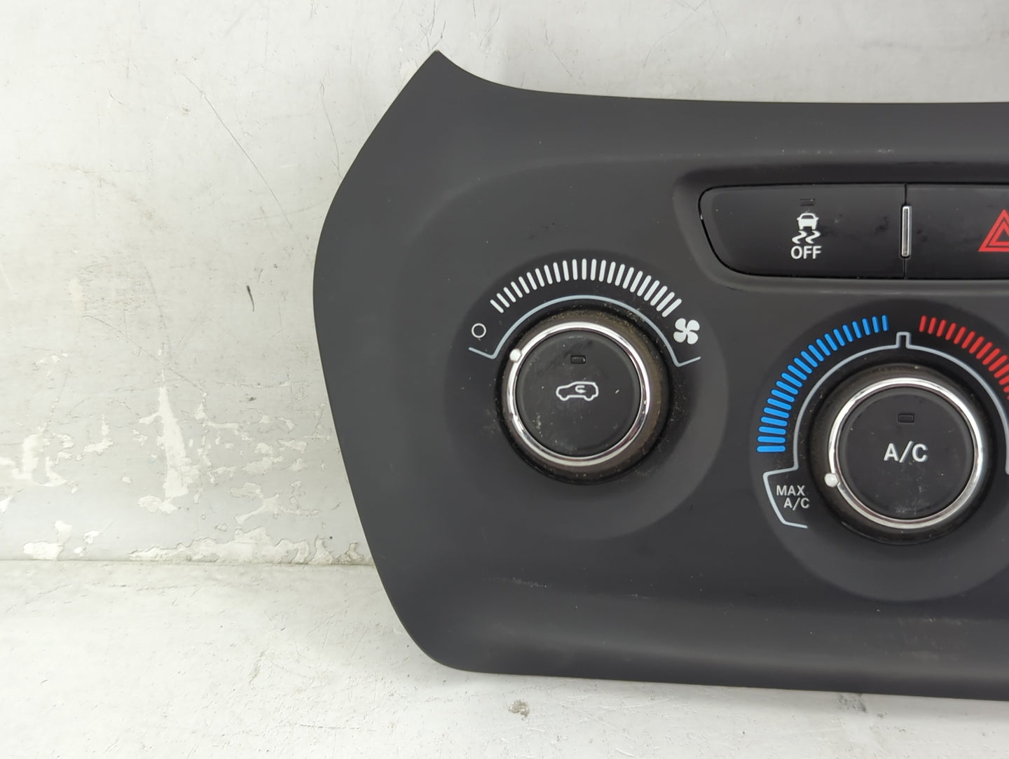 2015-2018 Jeep Cherokee Climate Control Module Temperature AC/Heater Replacement P/N:P5VC84DX9AB Fits Fits 2015 2016 2017 20